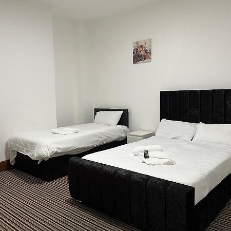 Hotel Sand Beach Rhyl Esterno foto