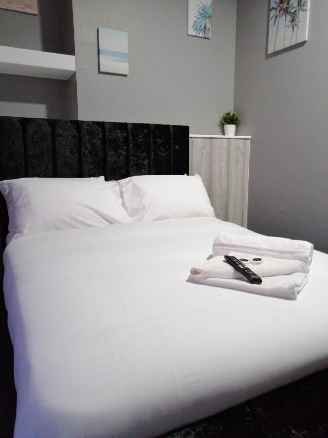 Hotel Sand Beach Rhyl Esterno foto