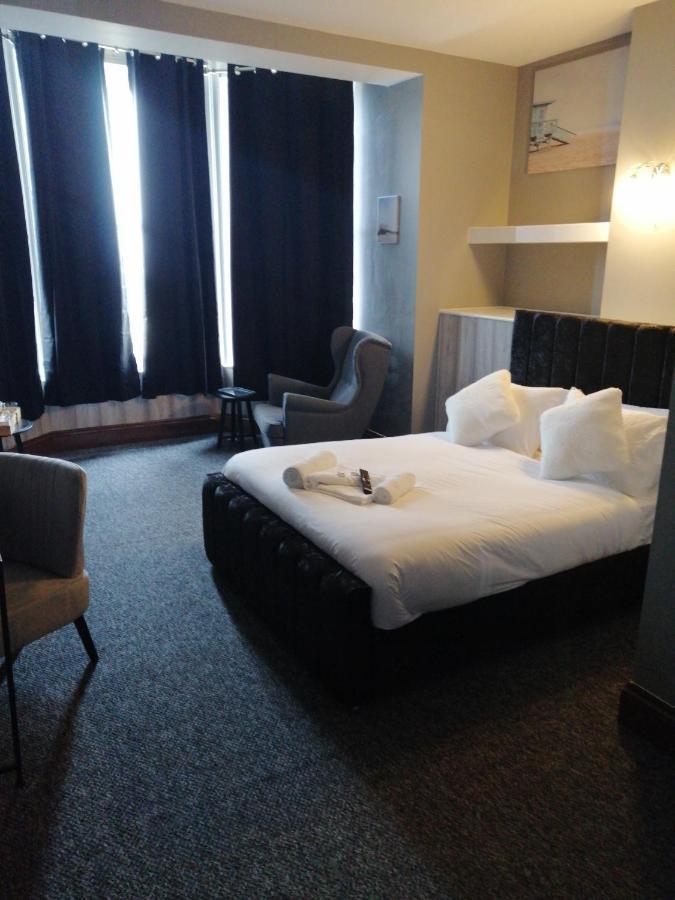 Hotel Sand Beach Rhyl Esterno foto